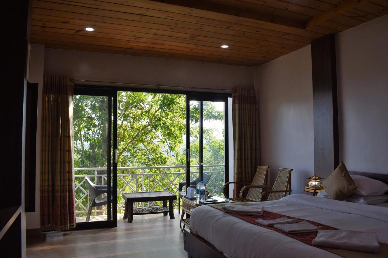 גווהטי Brahmaputra Jungle Resort מראה חיצוני תמונה
