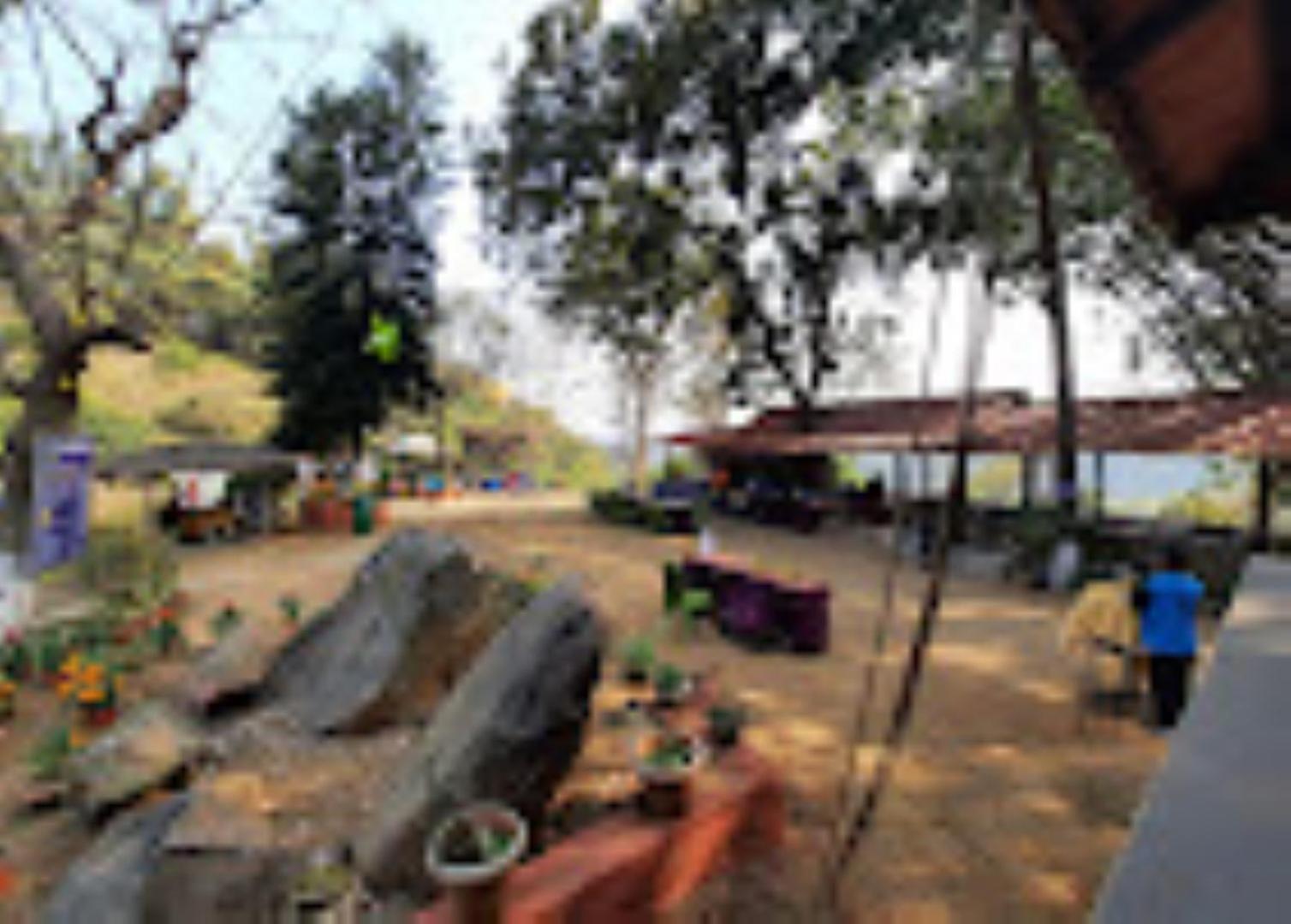גווהטי Brahmaputra Jungle Resort מראה חיצוני תמונה