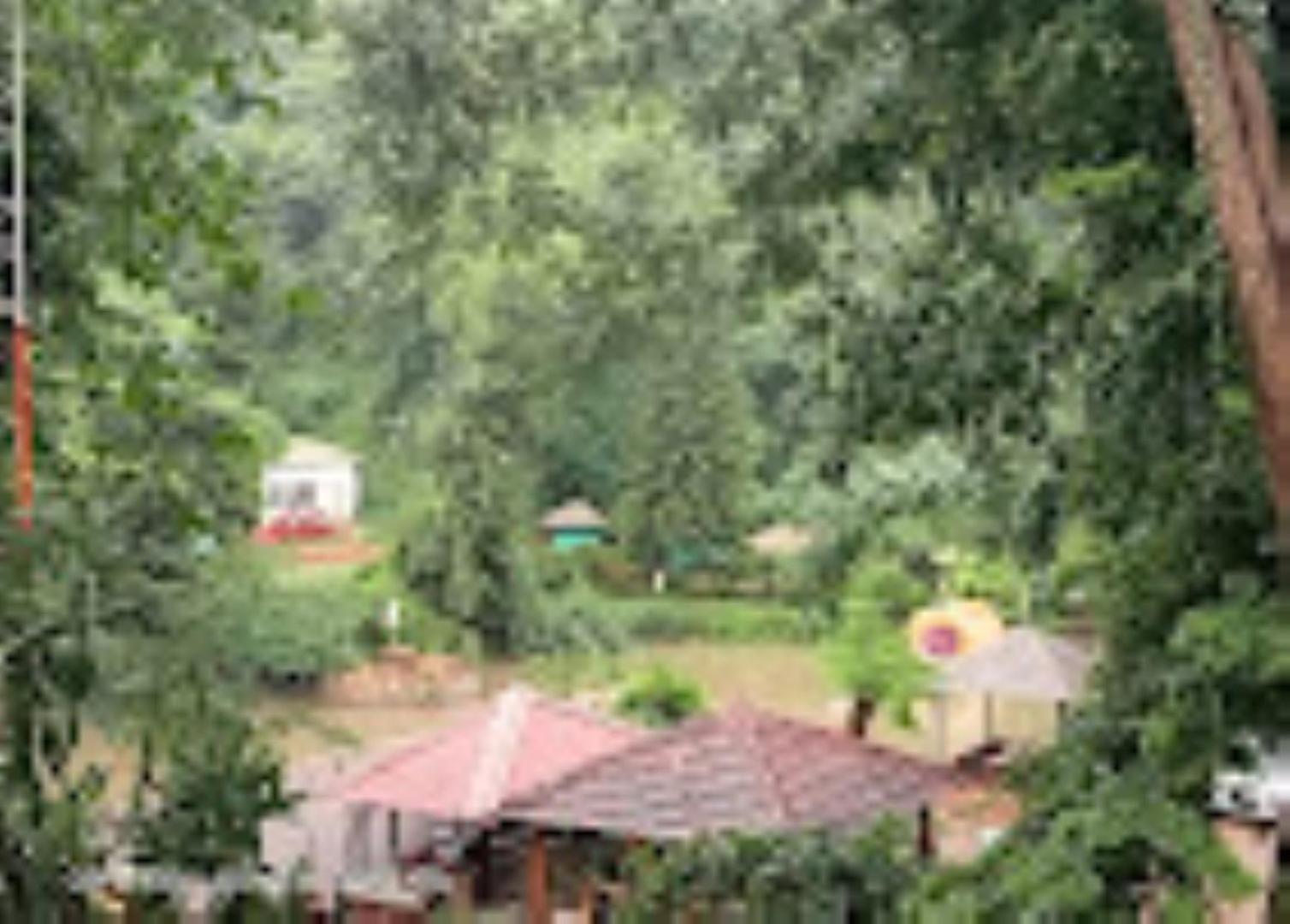 גווהטי Brahmaputra Jungle Resort מראה חיצוני תמונה