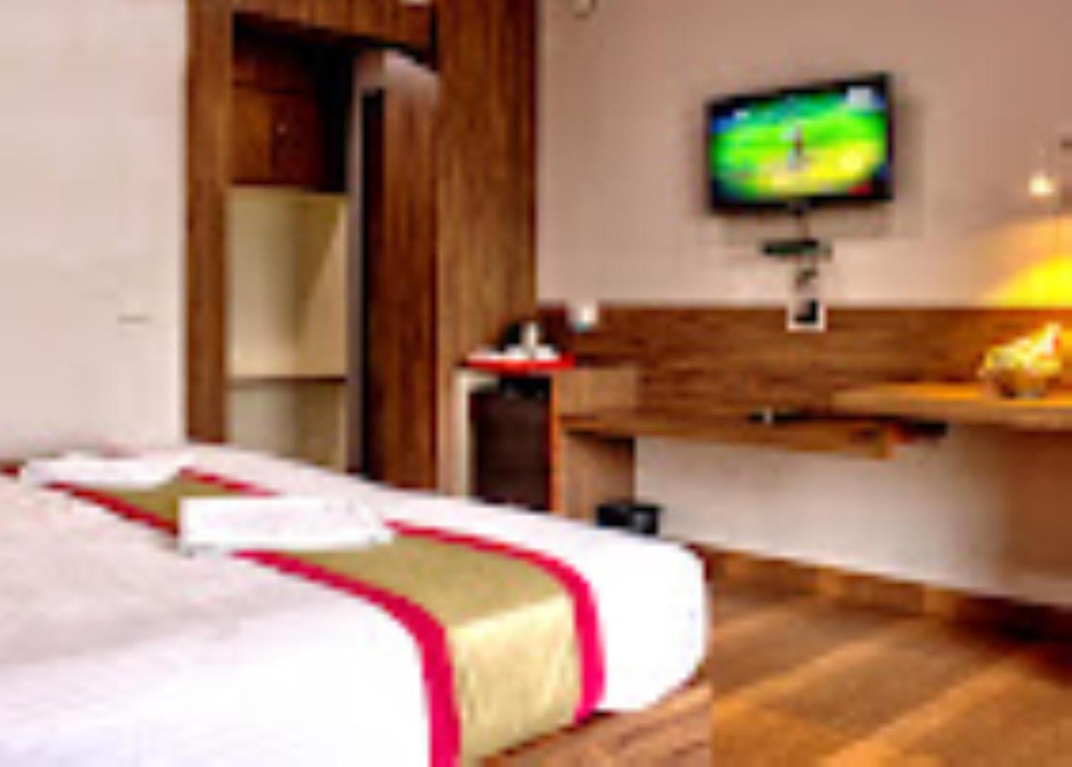 גווהטי Brahmaputra Jungle Resort מראה חיצוני תמונה